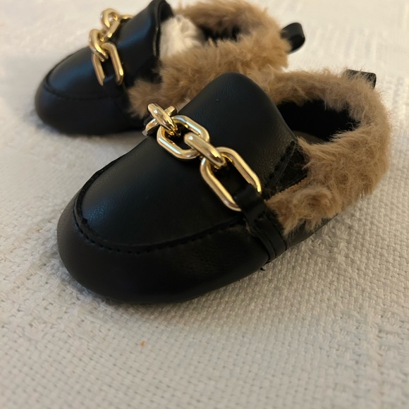 Baby Gap Loafers 0-3 Months - Picture 1 of 4